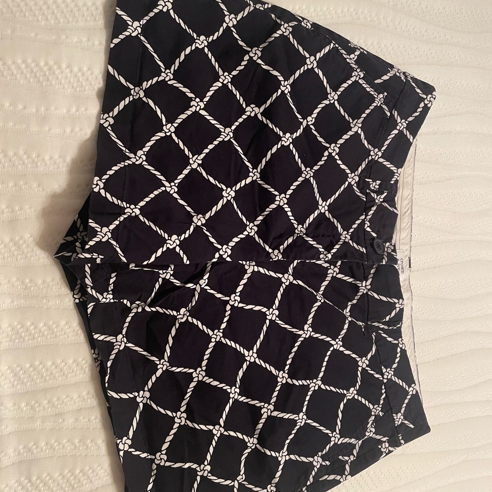 Crown & Ivy Black and White Rope Pattern Shorts